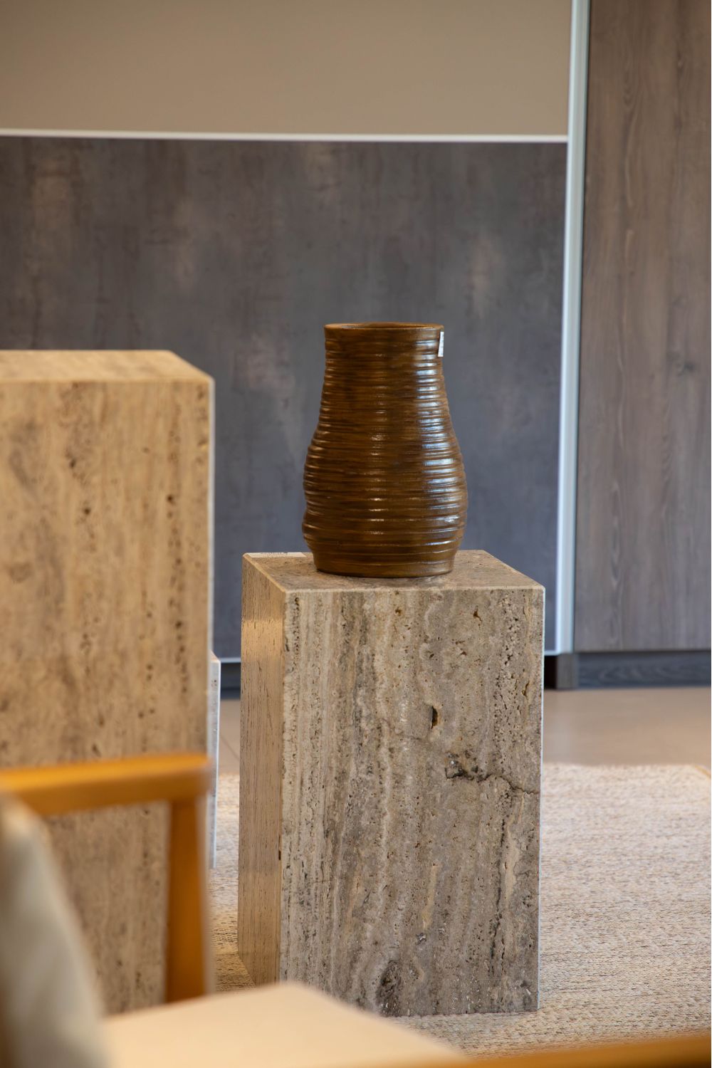 Pedestal M
